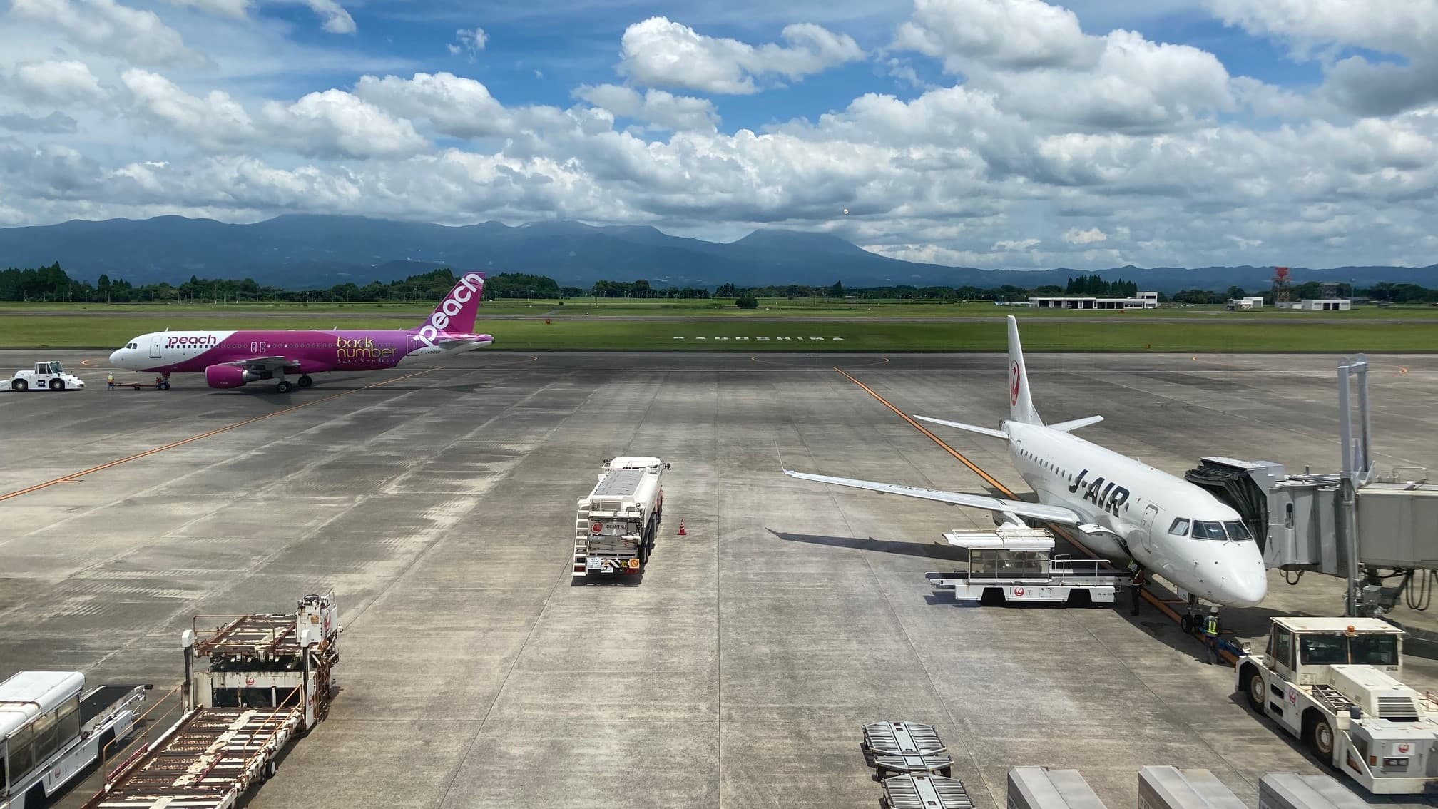 燃料供給不足､背景に海外航空のドタキャン問題 空港会社や国も動いているが､解消できるのか