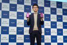 ｢らくらくスマホ｣新モデル開発で直面した"ニーズ" 押し込み操作とタッチ操作で新たな需要を開拓