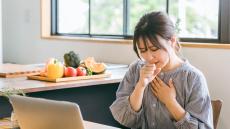 知っておくと便利｢つらい咳｣を止めるツボと食材 漢方に詳しい薬剤師が紹介する咳止め漢方3種