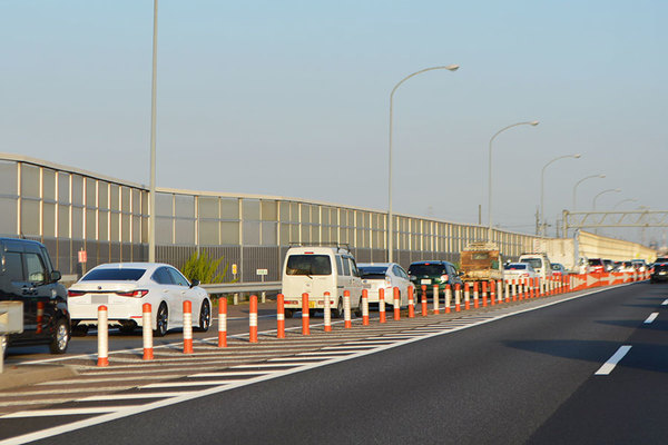 中京圏屈指の“鬼渋滞ポイント”ついに解消メド！ 名神「一宮JCT」車線増 「大幅な渋滞削減効果が期待」