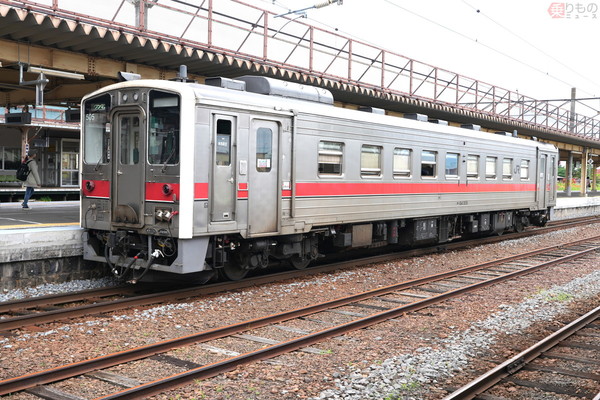 絶滅近し？ 国鉄が「JR北海道と四国のために」つくった車両とは 実は“席だけ新幹線”も!?