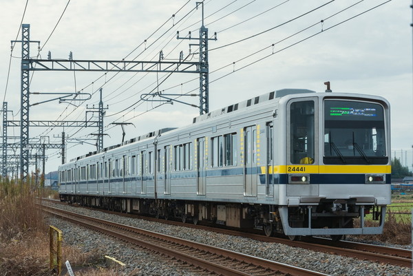 特急列車を「救済」する急行が運転へ  紅葉シーズンは満席続出の東武日光線に“助っ人”列車