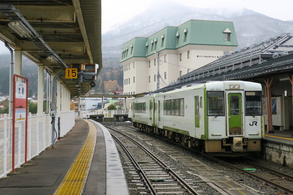 「本州最北の駅」に行ってみた 寂れた終着駅と思ったら全然違う！ 隣には謎の「てっぺんの終着駅」も