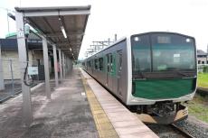 非電化なのに「電車が走る」 架線は“ほんのちょっと”だけ!? 関東の行き止まりJR線に乗ってみた