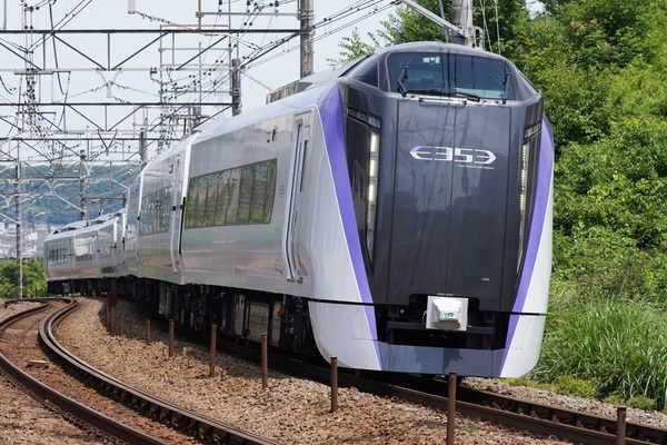 8時ちょうどの「あずさ号」、南小谷から撤退へ 特急の区間短縮 JR東日本3月ダイヤ改正