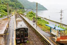 もしや…日本一級の「海に近い新駅」!? 3月ダイヤ改正で誕生 JR九州