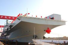 空母だろ!? 中国海軍の新たな巨艦「四川」誕生 カタパルト装備で艦載機モリモリ！