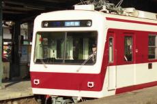 叡電「懐かし塗装」が復活！ 700系最後の未リニューアル車「リバイバル721」で運転