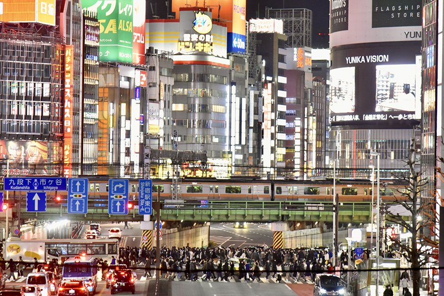 「そこ“新宿駅じゃないほう”が早いよ」 賢い選択「大都会の“裏口駅”」を選ぶ