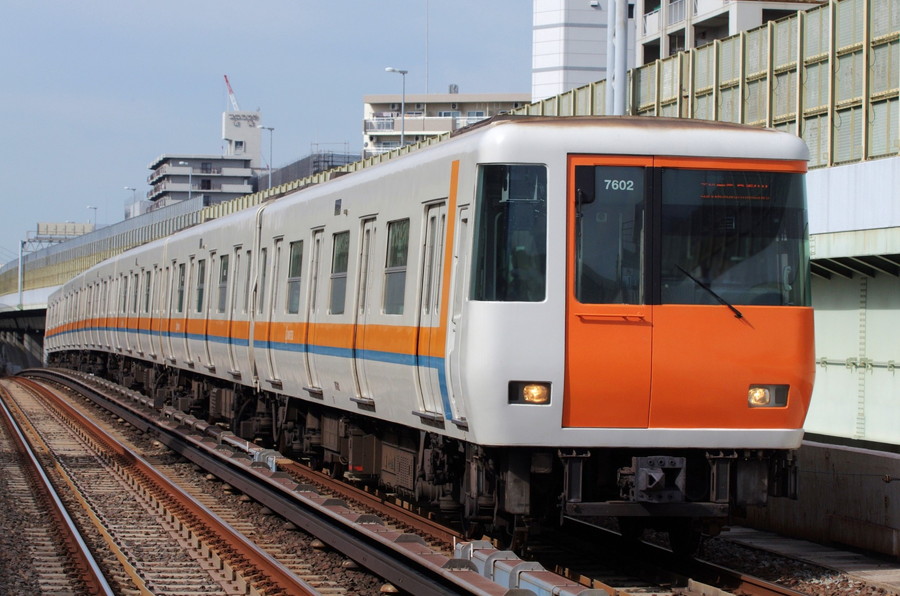 近鉄電車が「近未来的な新駅」に出現！今後は特急の乗り入れも!?   “関西各地から夢洲直通”構想も