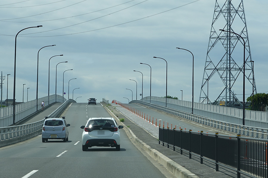 “多摩南北道路”の一翼「新府中街道」2月延伸！ 細道だらけのエリアに“暫定3車線”で開通