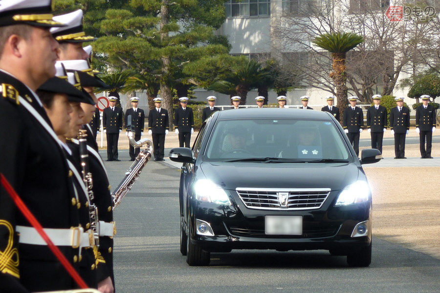 免許も燃料いりません!? 護衛艦に載って海外に行く「艦長専用車」とは 海自隊員のマストアイテム