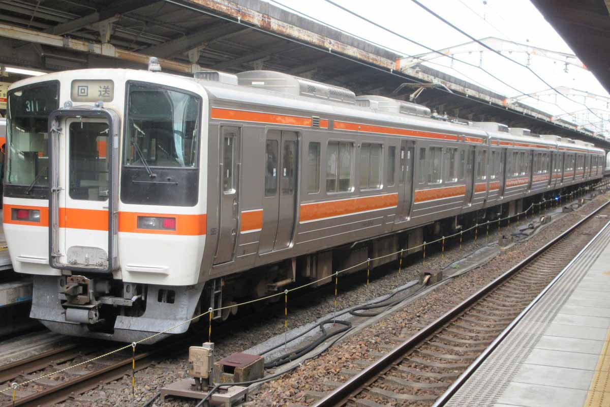 部屋が電車の客室に!? 311系の車内表示器が「目覚まし時計」化 字幕は無限スクロール