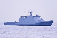 「有事なのに乗員がいない…」自衛隊が挑む「艦船の無人化」とは？ たった“20時間”で改造できる最新技術まで