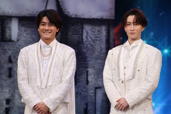 渡辺翔太×森本慎太郎「DREAM BOYS」開幕 「悔いのないように千穐楽まで走り抜けたい」