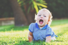 【心理テスト】泣いている子どもへの対応でわかる、ストレスの対処法