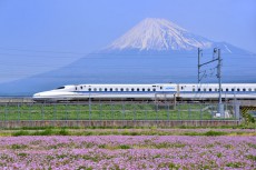 
晴れた日の新幹線!!　富士山の車窓スポット5選
        