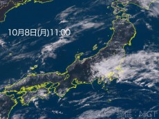 
関東はまるで雲の要塞
        