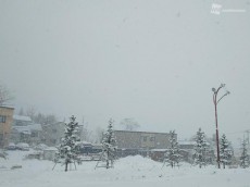 
北海道で積雪急増中　小樽は半日で一気に20cm以上
        