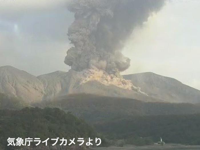 
29日(火) 鹿児島・口永良部島が噴火　火砕流も発生
        