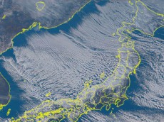 
冬に見られる「筋状の雲」の正体
        