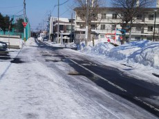 
雪解け進む北海道　札幌では3月を前に初春の路面状況に
        