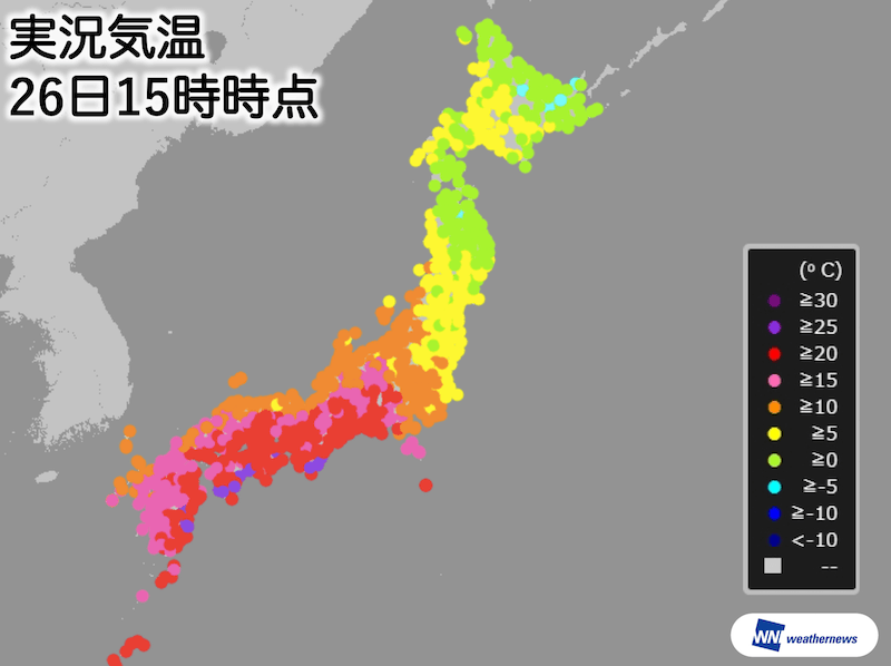 
蒸し暑さと肌寒さが同居する日本列島　15時時点で東京は11.5℃
        