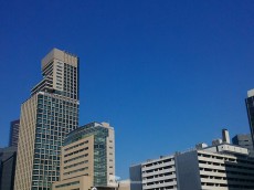 
東京都心は9時半前に25℃到達　東京・名古屋・大阪で今年初の真夏日予想
        