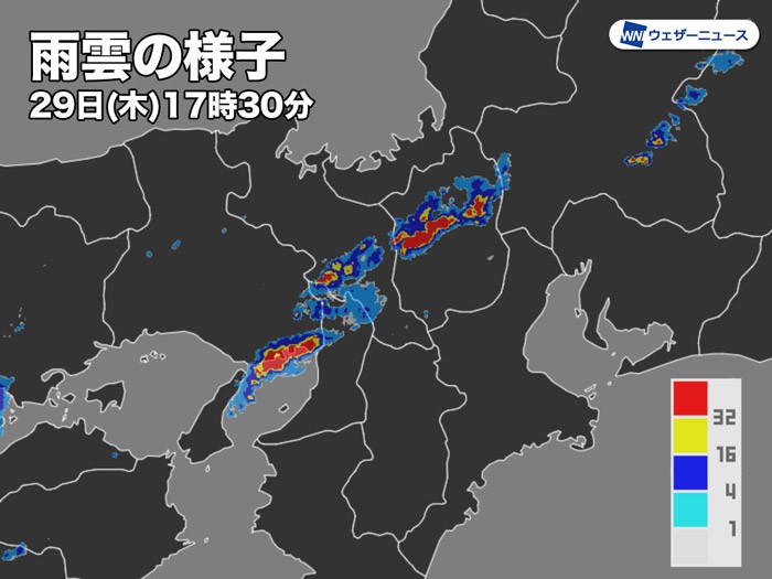 
大阪や京都など近畿周辺　帰宅時間帯に局地的な激しい雷雨に
        