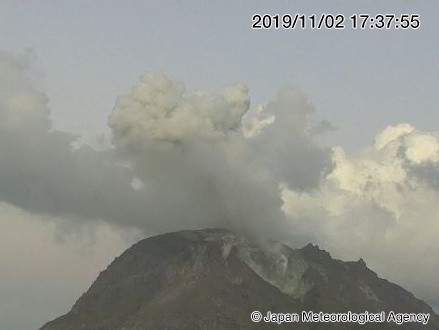 
薩摩硫黄島で噴火発生　噴火警戒レベル2に引き上げ　鹿児島
        