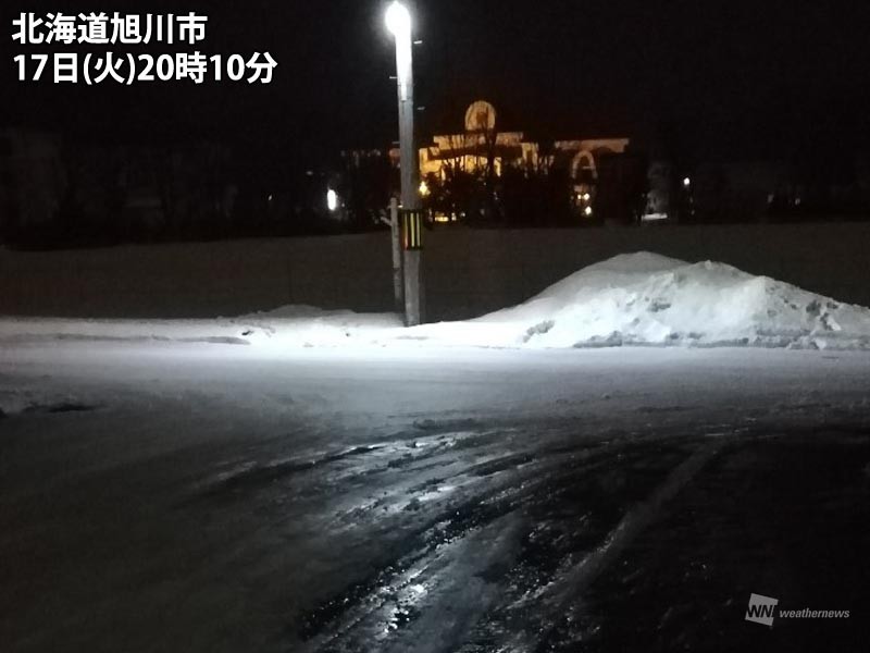 
北海道で本降りの雨　各地で滑りやすい路面に
        