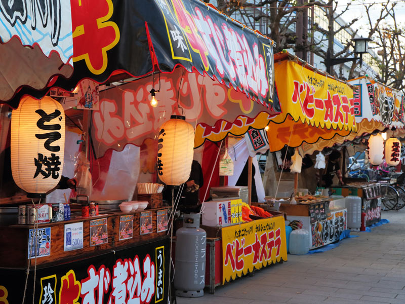 
出店の屋台、各店メニューが1つだけなのはなぜ？
        