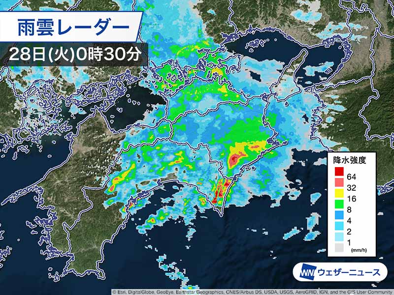 
徳島・高知で1時間に120mm以上の猛烈な雨　記録的短時間大雨情報
        