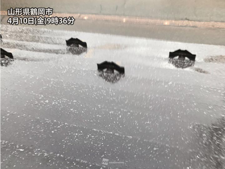 
日本海側は昼過ぎまで断続的に雨　あられや雷を伴うことも
        