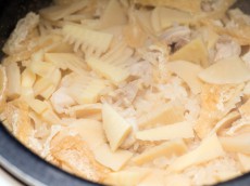 
たけのこご飯の歴史とおいしい作り方レシピ
        