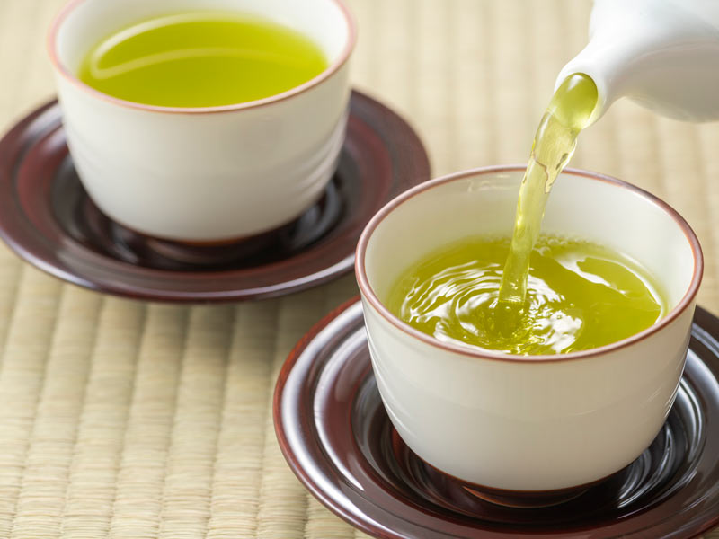 
湯温によって味が変わる！　新茶のおいしいいれ方
        