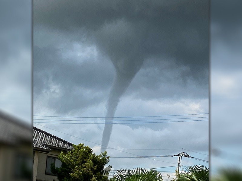 埼玉県で“ろうと雲”　昼頃まで急な激しい雷雨や竜巻のおそれ