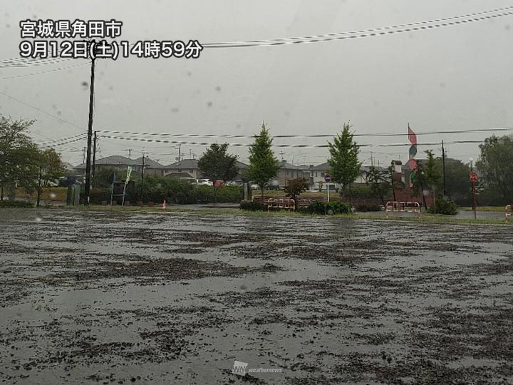 地震があった東北で局地的な強雨　関東からは活発な雨雲離れる