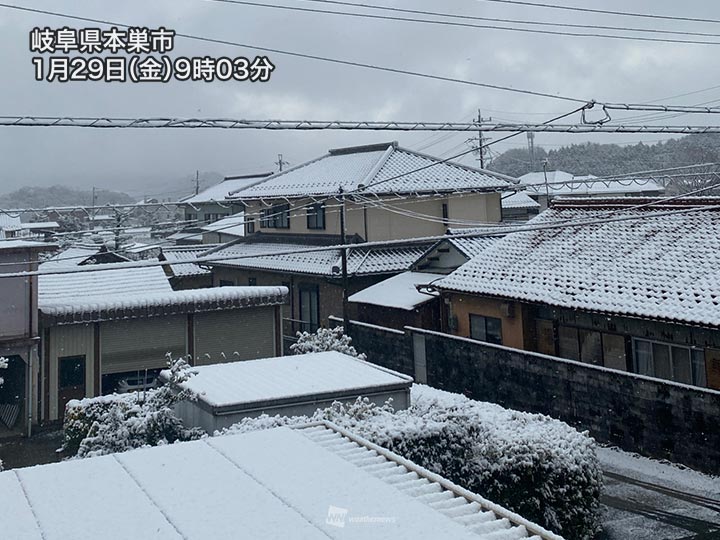 午後は名古屋も一時的に雪の予想　濃尾平野の一部はすでに積雪