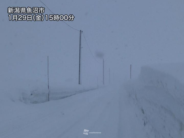 北日本や北陸は明日にかけ大雪・吹雪のおそれ　夜間の交通障害や停電に警戒