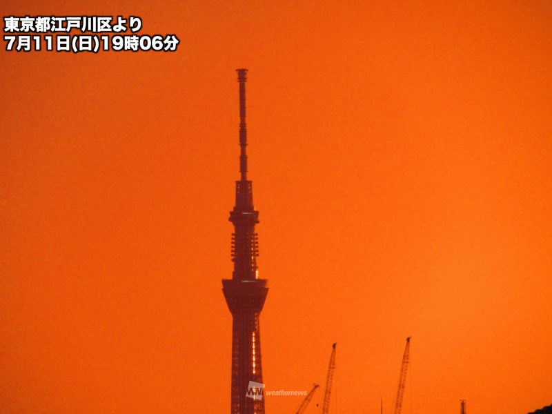 ゲリラ豪雨の後は燃えるような夕焼け