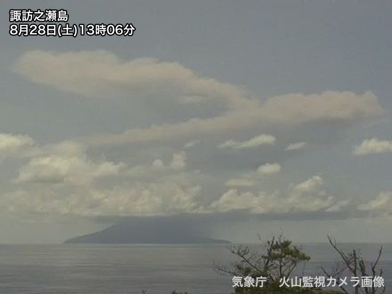 奄美・諏訪之瀬島で噴煙が上空5000mに　十島村では降灰に注意