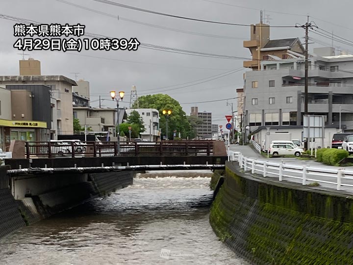 西日本から関東　連休の移動は強雨注意　東北山沿いは雪の所も