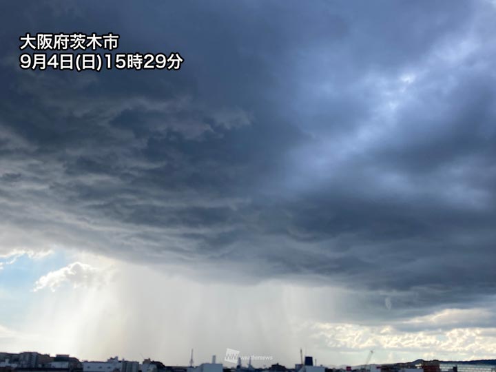 大阪は連日の土砂降りの雨　今夜にかけて道路冠水などに注意