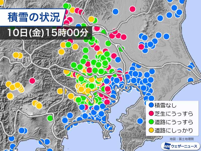 東京・多摩や神奈川県内陸は道路に積雪　雨に変わると路面はシャーベット状に