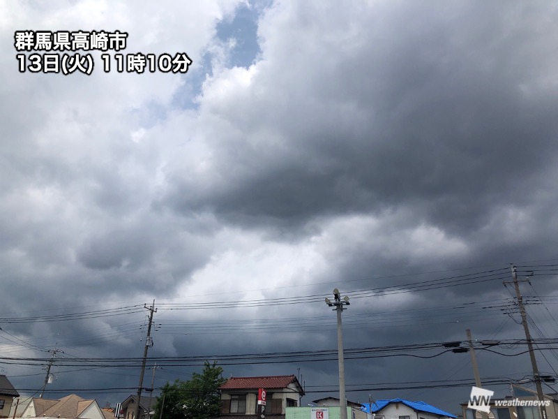 関東や東海は午前中から真夏日に　山沿いでは土砂降りの雨