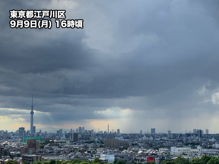 東京都心周辺を断続的に雨雲が通過　今夜遅くにかけて雷雨に注意