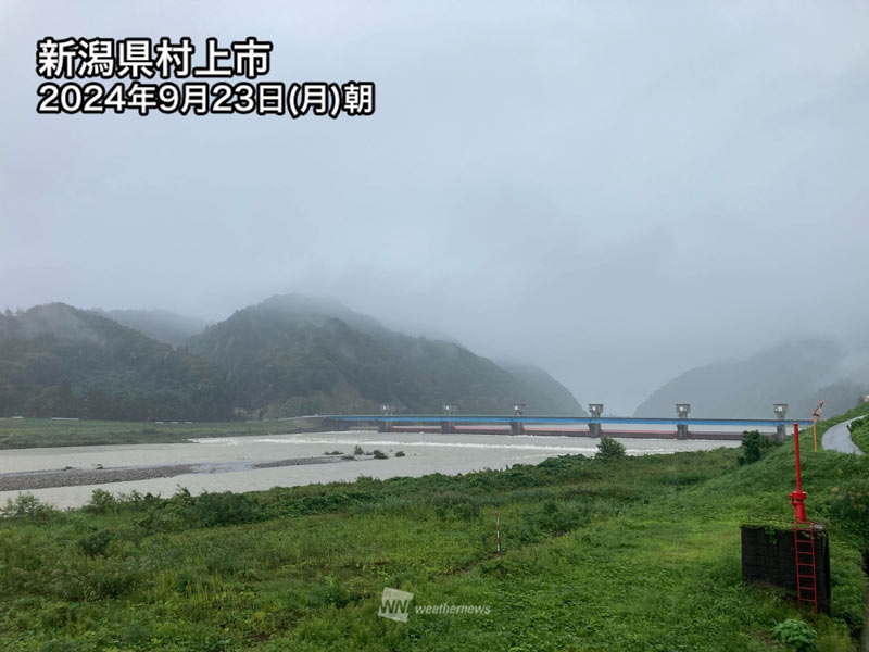 北陸周辺は昼頃まで雨 土砂災害などに引き続き注意を