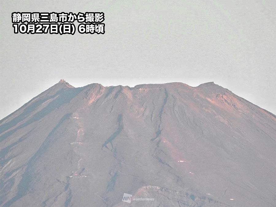 富士山はまだ初冠雪なし　統計開始から130年で最も遅い記録になることが確定