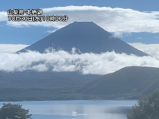 富士山頂付近にまだ雪は見えず　初冠雪は11月に持ち越し